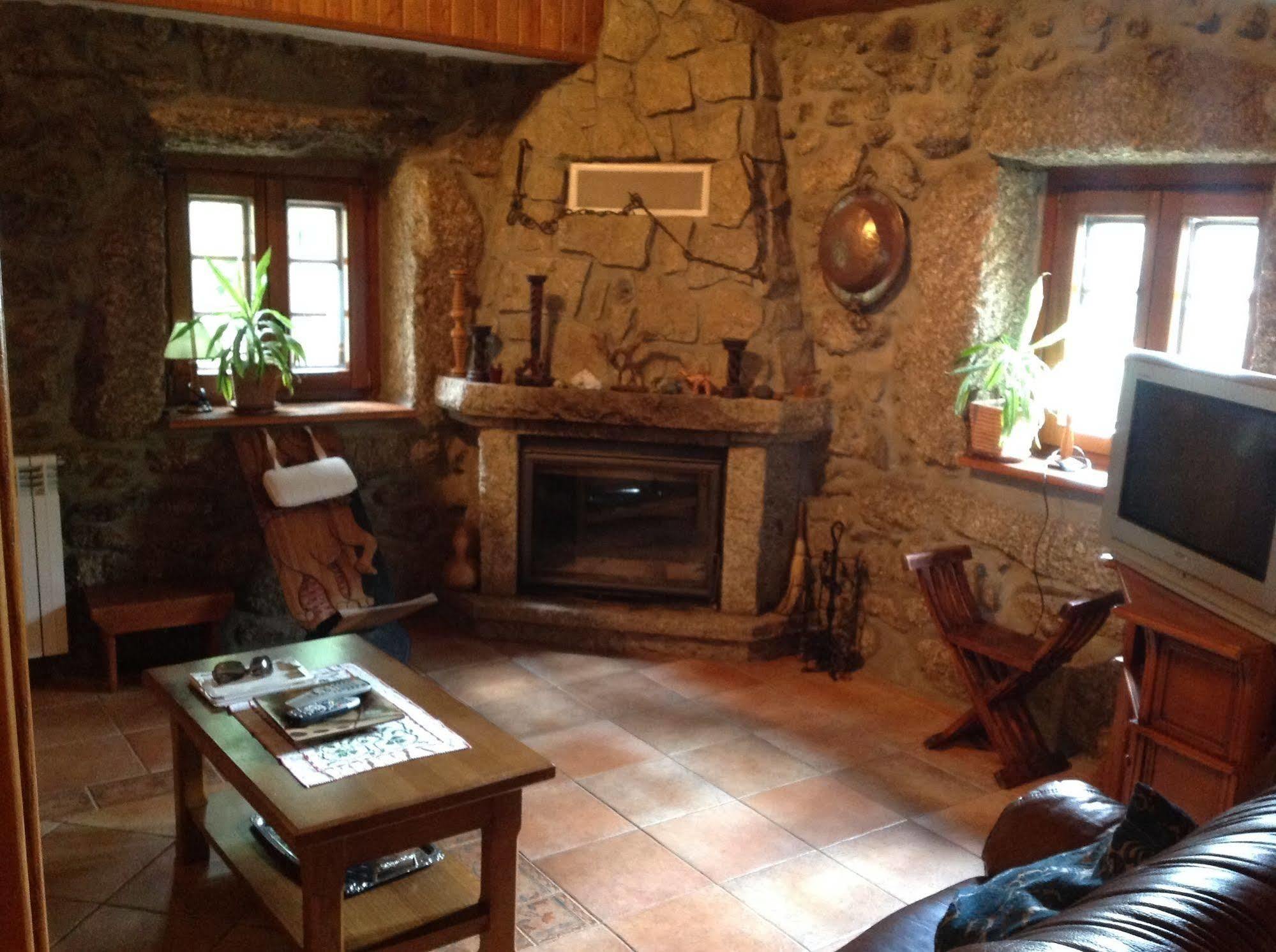 Quinta Do Circo - Serra Da Estrela - Turismo Rural Cortes do Meio Ngoại thất bức ảnh