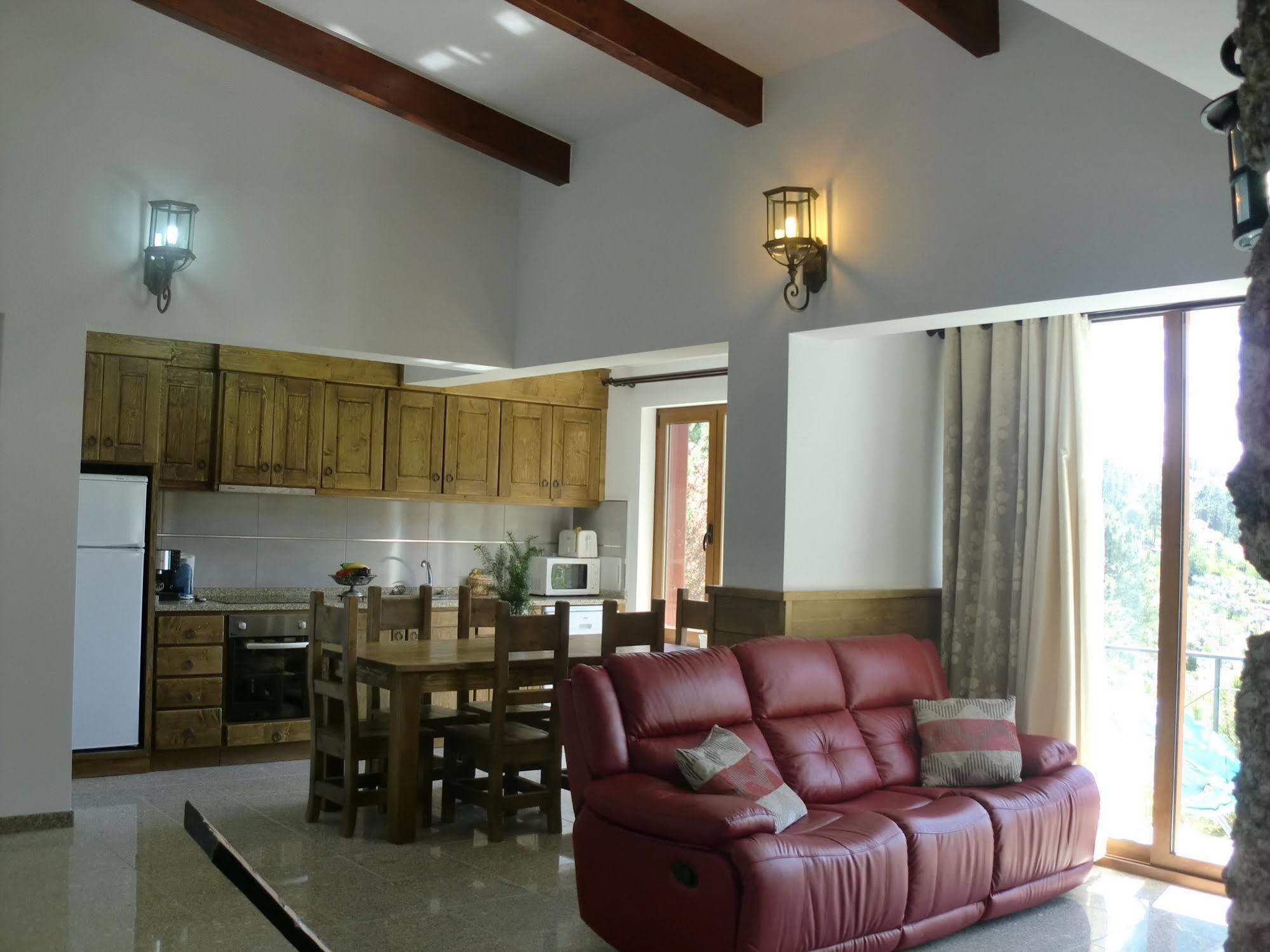 Quinta Do Circo - Serra Da Estrela - Turismo Rural Cortes do Meio Ngoại thất bức ảnh